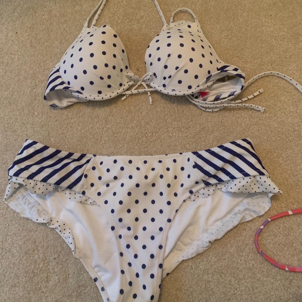 Bathing suit